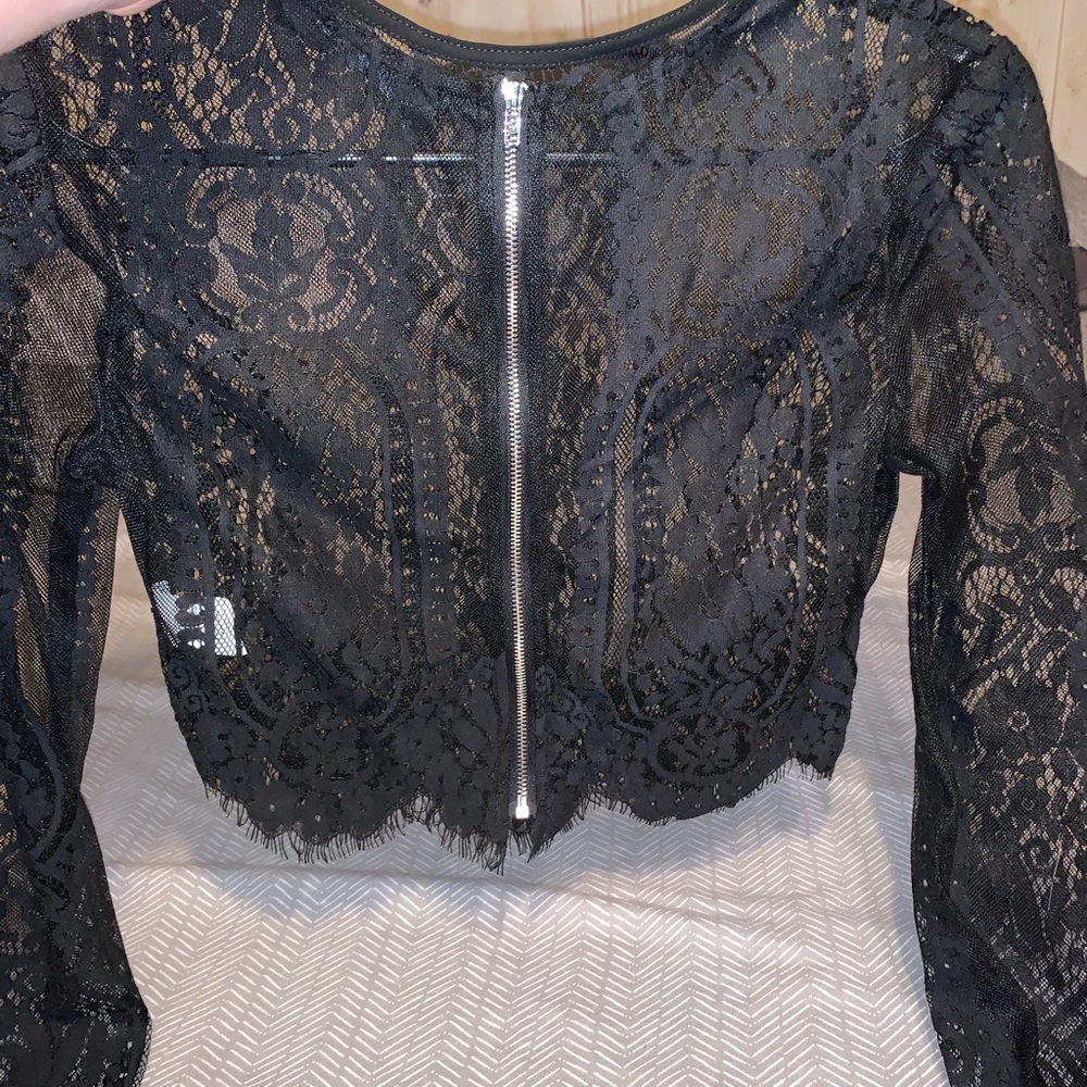 Lace top - Picture 2 of 5
